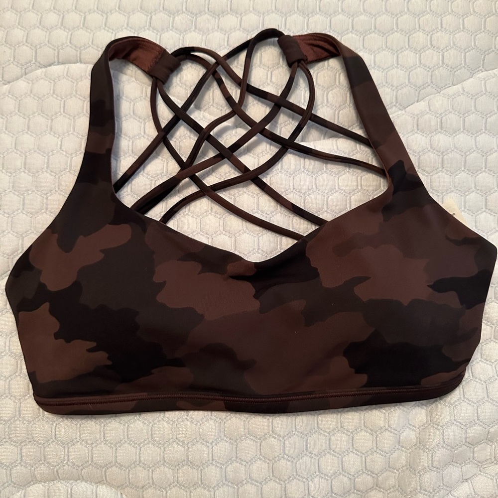 lululemon free to be bra SIZE6
